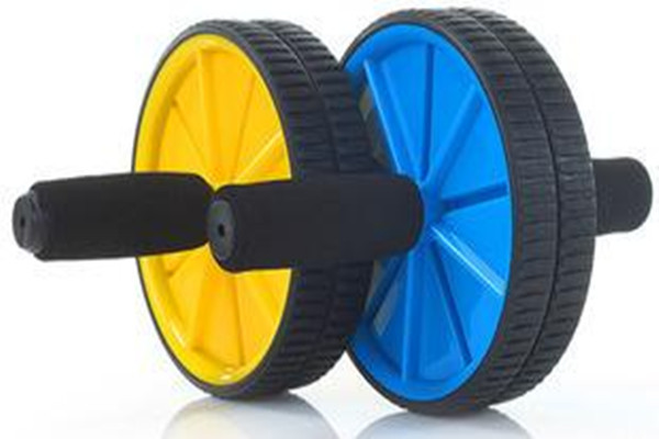 腹肌轮对腰有损伤吗(腹肌轮对腰有没有伤害)