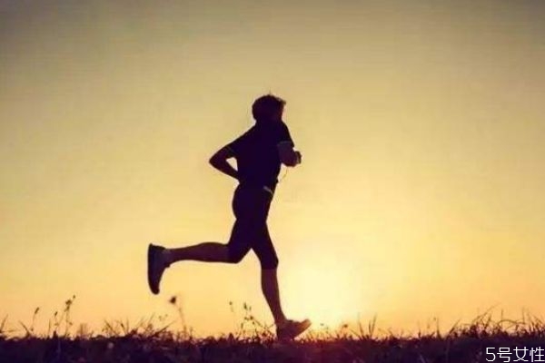 变速跑和匀速跑哪个燃脂(变速跑和匀速跑哪个减脂)