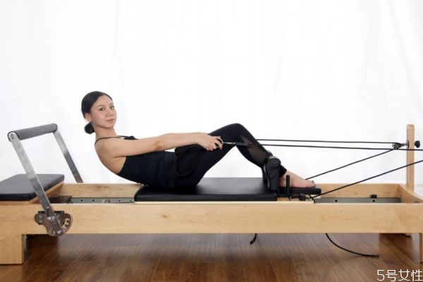 普拉提减肥应该怎么练(练普拉提可以减肥吗)