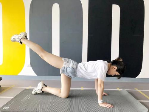 后踢腿的动作要领(后踢腿的动作要领及重难点) 后踢腿的动作要领(后踢腿的动作要领及重难点)