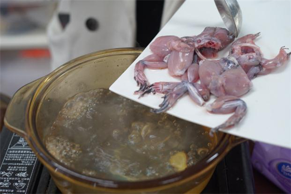 田鸡的做法(田鸡的做法大全)