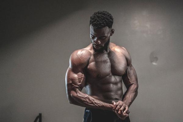 健身后在跑步会掉肌肉吗(健身完跑步会掉肌肉么)