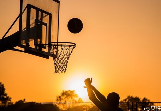 NBA篮球比赛的时长为多少呢(NBA篮球比赛时长)