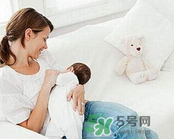 顺产拉屎可以用力吗,是不是顺产的时候太用力了,总觉得要拉屎