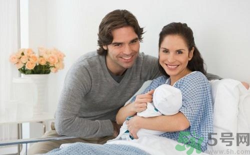 冬季坐月子怎么穿衣服,冬天坐月子怎么穿