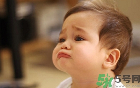 小孩哭闹不止用什么方法处理,孩子一直哭闹怎么解决