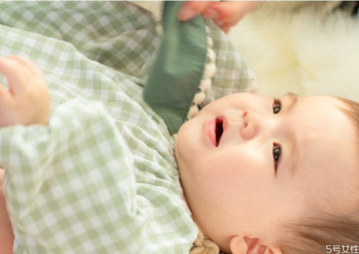 产妇吸奶器吸多久合适,生完多久用吸奶器 产妇吸奶器吸多久合适,生完多久用吸奶器