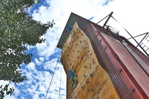 攀岩的意义在哪(攀岩的意义目的)