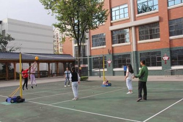 打排球有什么好处(女生打排球有什么好处)