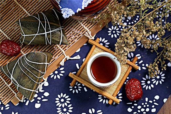 老人多大后不适合游泳了(老年人多大不适合游泳)