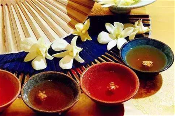 雄黄酒可以消毒吗,雄黄酒可以杀菌吗 雄黄酒可以消毒吗,雄黄酒可以杀菌吗