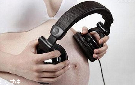 新生儿听力多久发育完全,宝宝听力几个月发育成熟