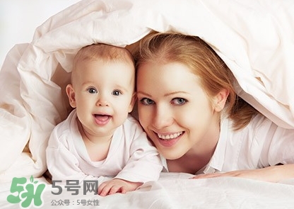 九个多月宝宝发烧38度怎么退烧,小儿37度是发烧吗 九个多月宝宝发烧38度怎么退烧,小儿37度是发烧吗