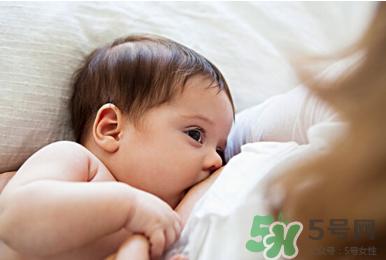 新生儿吃母乳会不会吃撑,母乳喂养新生儿会吃撑吗