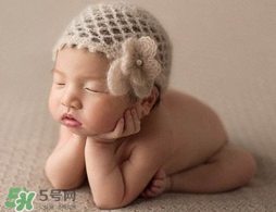 哄宝宝睡觉的方法是怎样的呢,正确的哄宝宝睡的方法