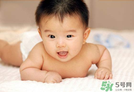 小儿心脏病的早期症状有哪些,小宝宝心脏病的早期症状