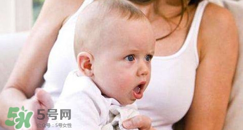 新生儿打嗝怎么办快速解决,新生儿经常打嗝是什么原因