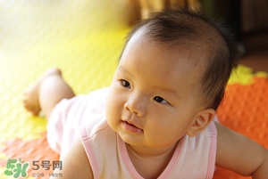 六月龄宝宝发育标准,六个月婴儿发育指标