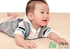 新生儿手指长倒刺是什么原因引起的,新生儿手指有倒刺是怎么回事 新生儿手指长倒刺是什么原因引起的,新生儿手指有倒刺是怎么回事