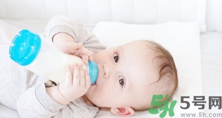 新生儿选择哪种奶粉好,新生儿应该选择什么样的奶粉 新生儿选择哪种奶粉好,新生儿应该选择什么样的奶粉