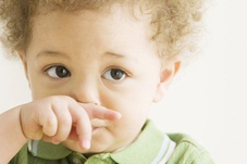 小孩老鼻子不通气怎么回事,婴儿鼻子不通气什么原因 小孩老鼻子不通气怎么回事,婴儿鼻子不通气什么原因