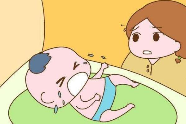 婴儿肠胀气妈妈不能吃什么,宝宝肠胀气妈妈不能吃的食物