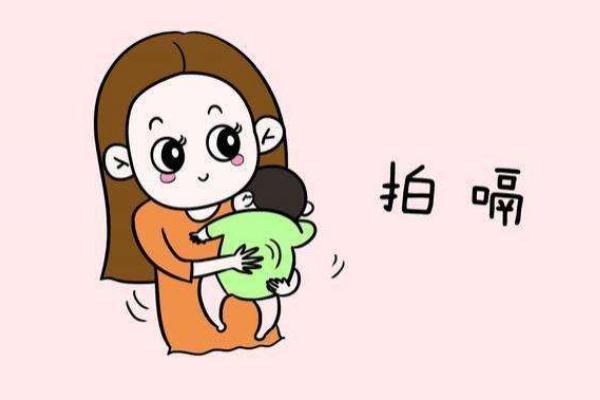 宝宝容易吐奶可以枕枕头吗,新生儿垫枕头可以防止吐奶