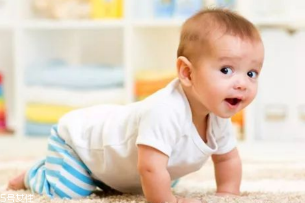 婴儿不会爬直接走好不好,小孩不爬直接走好吗