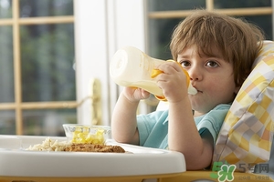 宝宝厌奶期多长时间,宝宝多大有厌奶期,厌奶期多久