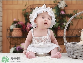 除夕出生的女孩子好不好,除夕夜出生的女孩好吗 除夕出生的女孩子好不好,除夕夜出生的女孩好吗