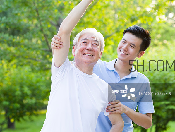 颈椎会引起胸部疼痛吗,颈椎病能引起胸疼吗?