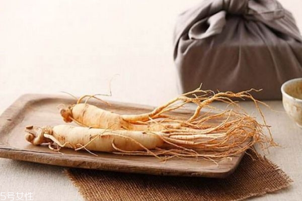 自由泳容易还是蛙泳容易(自由泳容易还是蛙泳容易)