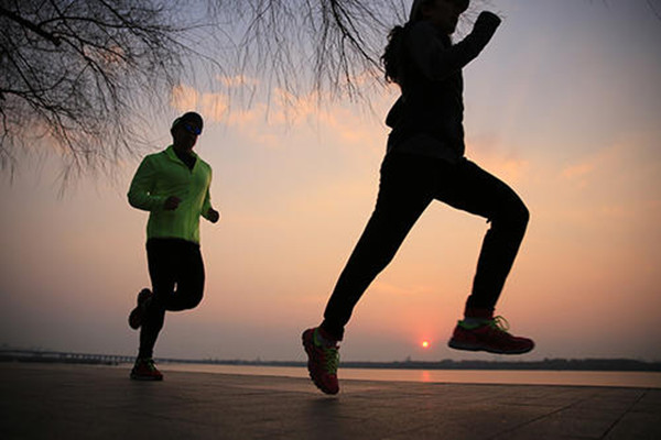 晨跑后多久可以洗澡(晨跑后多久可以洗澡)