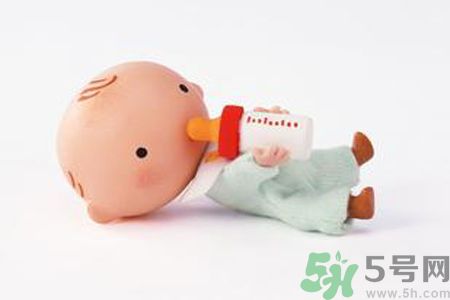 宝宝中暑的原因,小孩经常中暑是什么原因