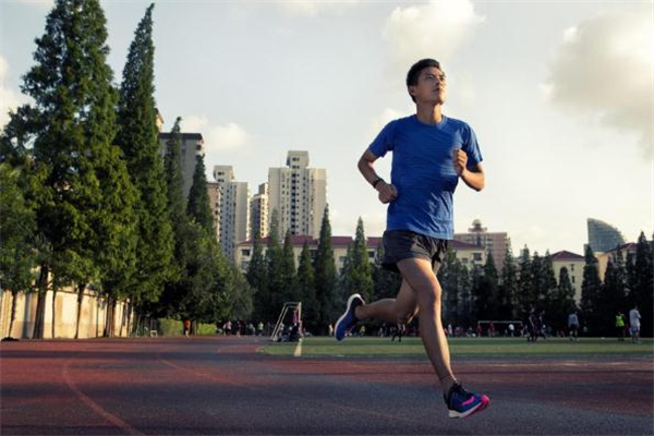 原地跑步为什么没效果(原地跑步有没有效果)