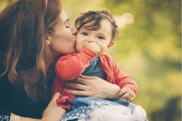 冬天婴儿可以睡电热毯吗,宝宝能睡电热毯吗