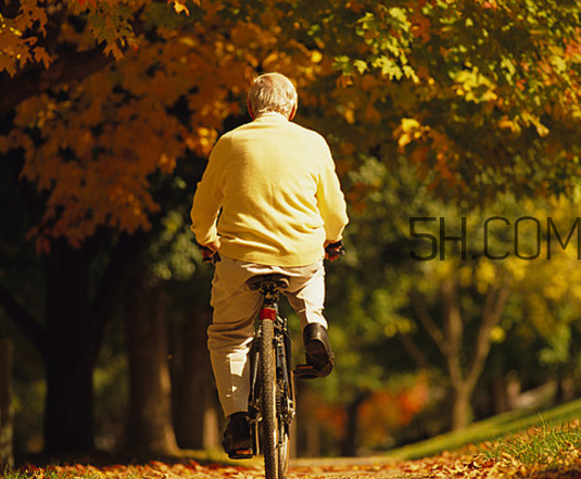 肺结核的痰是什么颜色,肺结核的痰是什么颜色的才不具有传染性