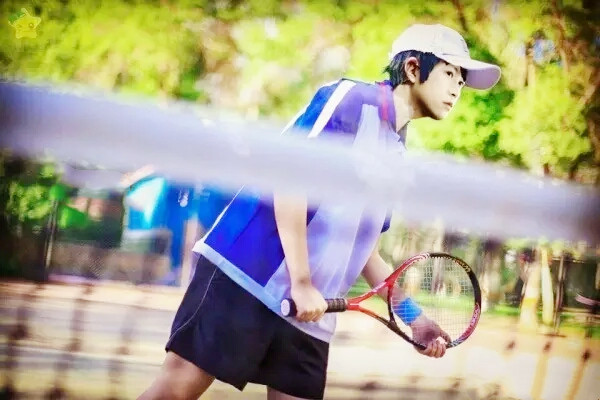 初学网球者怎么握拍(网球初学者应该如何握拍) 初学网球者怎么握拍(网球初学者应该如何握拍)