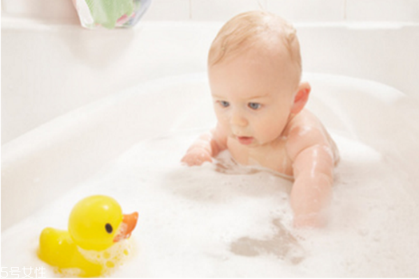 沐浴之神讲的是,世界沐浴技能