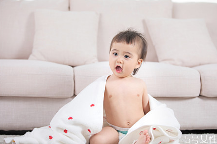 宝宝尿路感染是怎么引起的,2岁尿路感染症状有哪些