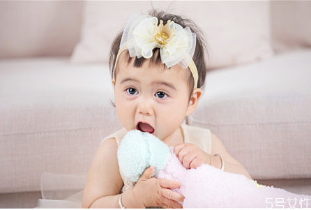 小孩需要穿内裤吗,小孩穿内裤会不会影响发育