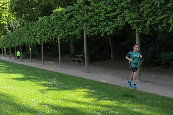 慢跑的正确方法(怎样能跑步更快更持久) 慢跑的正确方法(怎样能跑步更快更持久)