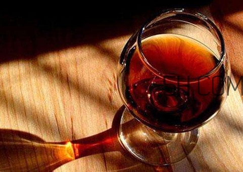 血糖高的人能喝葡萄酒吗,高血糖可以喝葡萄酒吗