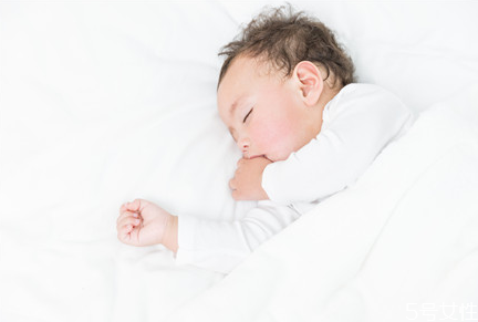 怎么和多动症的孩子相处,如何和多动症儿童交流 怎么和多动症的孩子相处,如何和多动症儿童交流