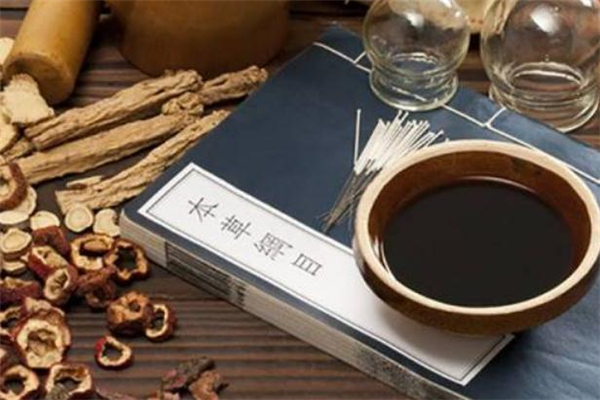 眼袋浮肿消除技巧(如何快速消除眼袋浮肿)