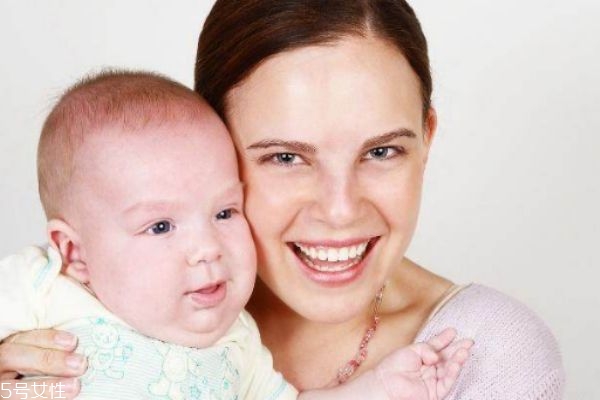 宝宝肚子胀的鼓鼓的怎么办,小孩肚子老是胀鼓鼓的怎么办