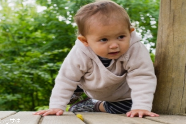 小孩脚尖走路如何纠正,小孩踮脚尖走路怎么做康复