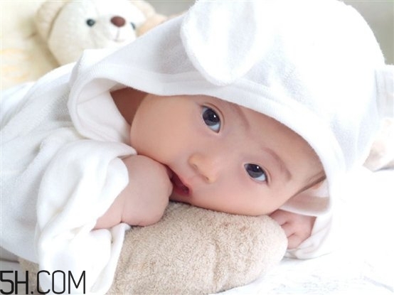 大便总是发绿怎么回事,幼儿大便发绿是什么原因