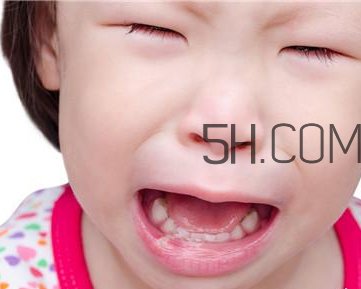 小孩嘴巴泡疹该怎么办,小孩嘴巴起疱疹怎么回事 小孩嘴巴泡疹该怎么办,小孩嘴巴起疱疹怎么回事