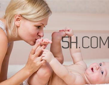 婴儿红屁股有什么快速的办法,宝宝红屁股擦什么好得快 婴儿红屁股有什么快速的办法,宝宝红屁股擦什么好得快